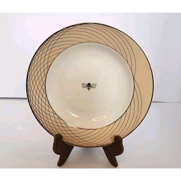 Mary Kay Golden Anniversary Bumble Bee 3 Piece Place Setting 2 Plates 1 Bowl - Picture 10 of 12